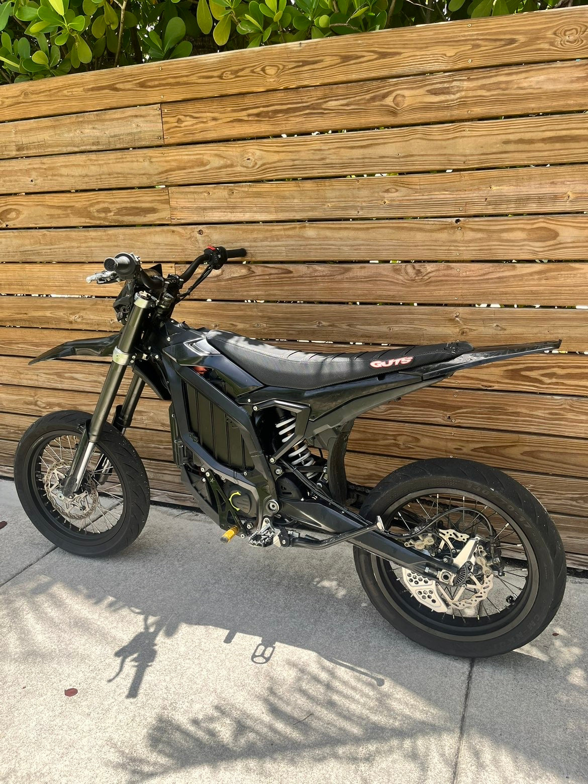 Ultra bee (used 2.5k mi)