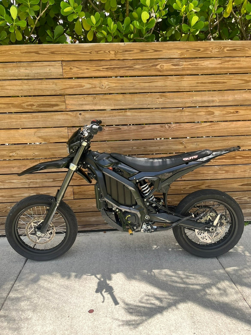 Ultra bee (used 2.5k mi)