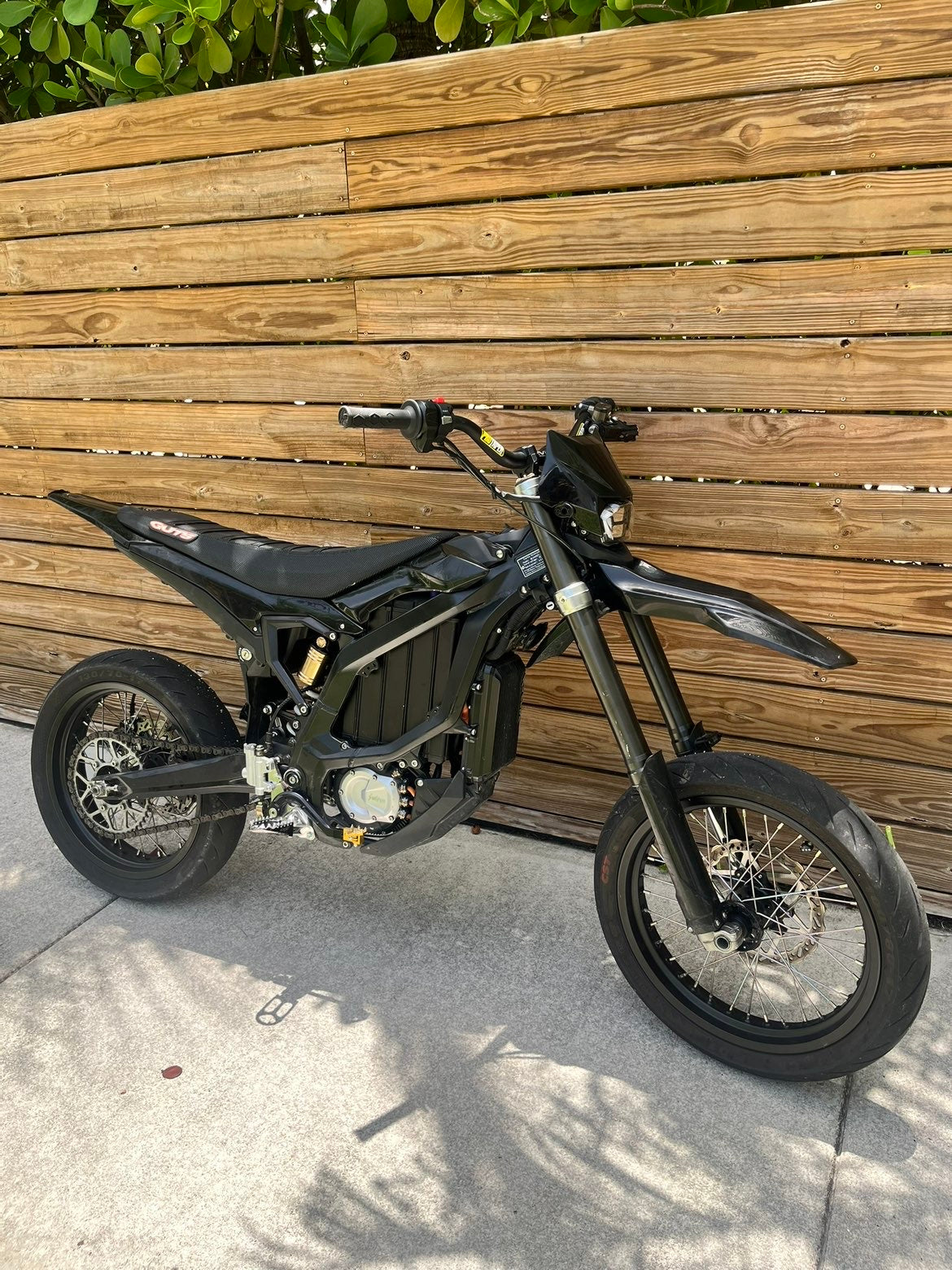 Ultra bee (used 2.5k mi)