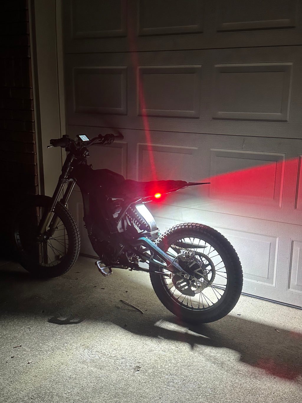 Dual Lbx & Eride Rocklight + Tailight (Plug And Play)