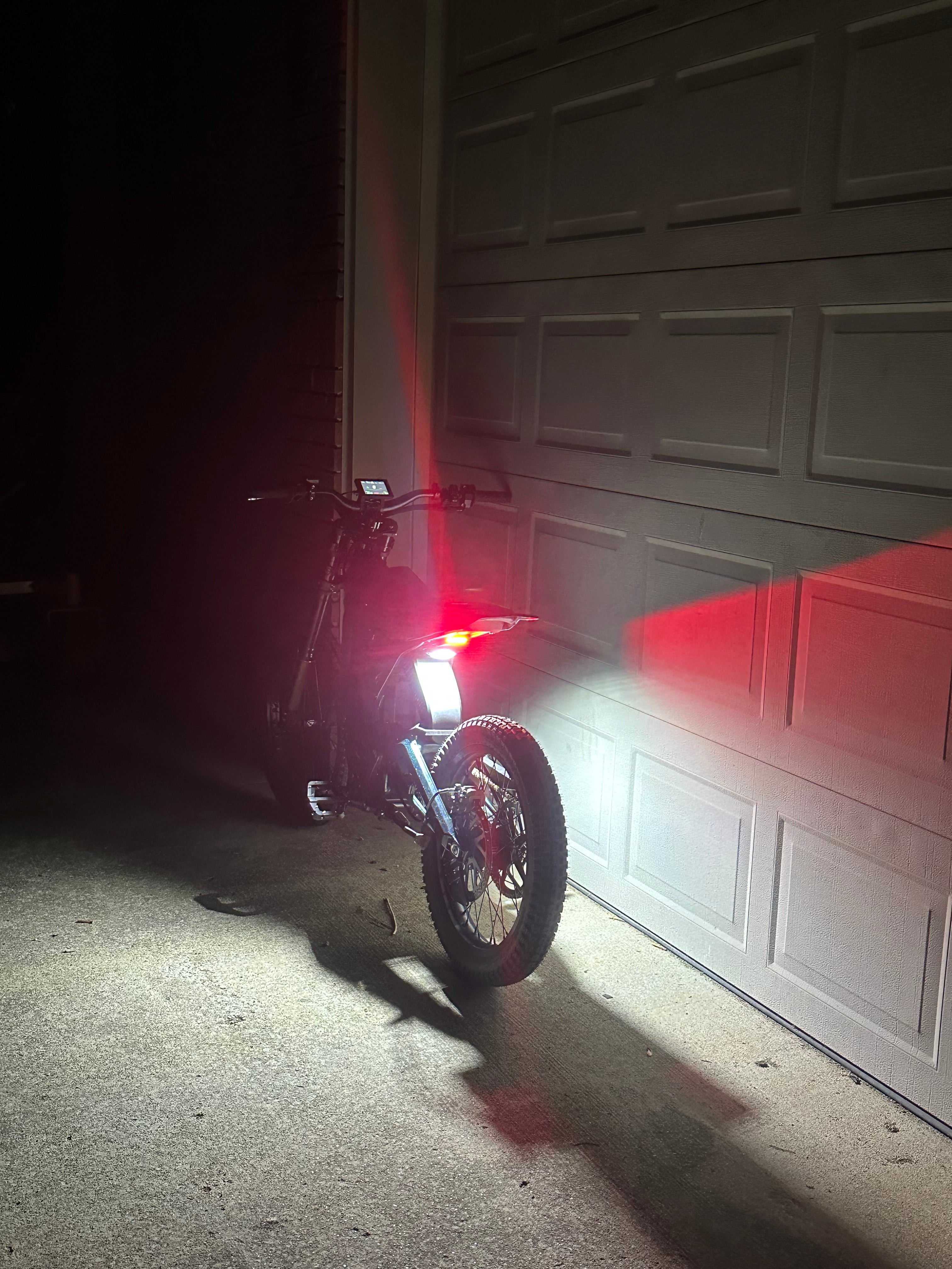 Dual Lbx & Eride Rocklight + Tailight (Plug And Play)